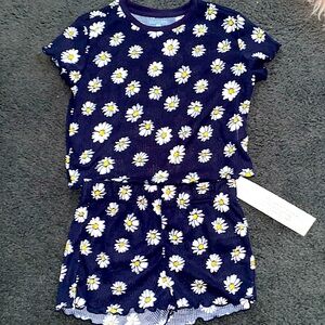 🌻🌻 OLD NAVY GIRLS TOP AND BOTTOMS SET!